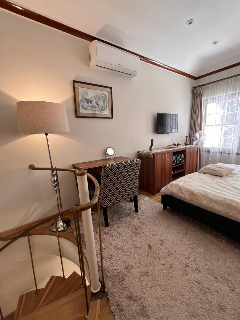 1 Bedroom Property for Sale in Green Point Western Cape